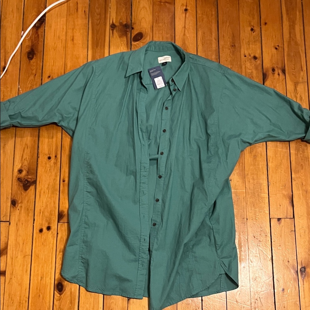 Universal Thread Sage Green Shirt